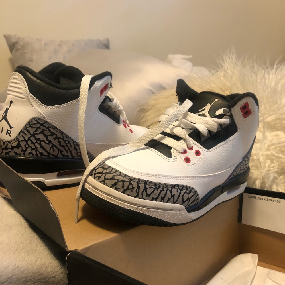Jordan retro 3 infra red